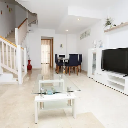 Holiday home Masvacation Hr, 4room, Terrace, Parking